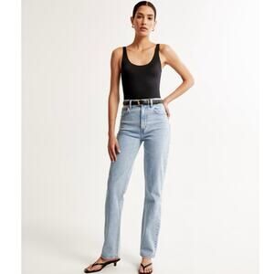 Abercrombie & Fitch the 90s Slim Straight Ultra High Rise